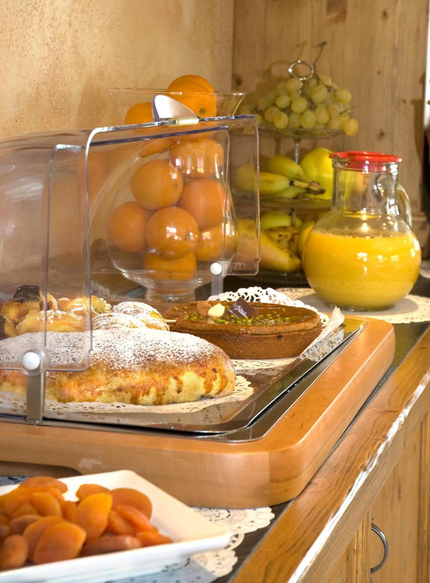 Hotel Costanza Mountain Holiday Ливиньо Экстерьер фото