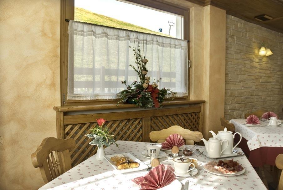 Hotel Costanza Mountain Holiday Ливиньо Экстерьер фото
